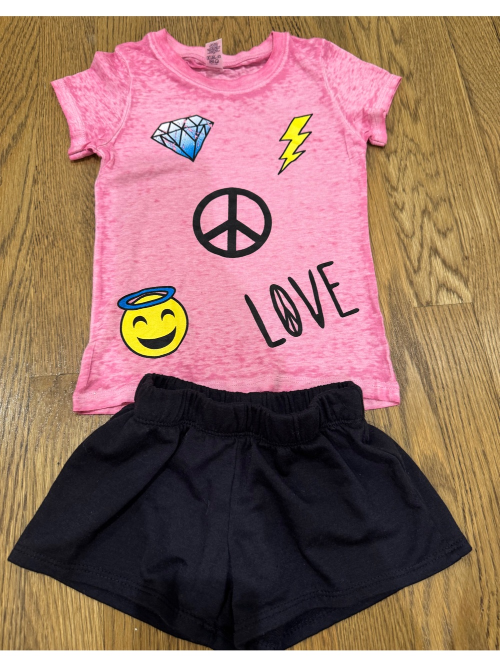 Royal Apparel pink graphic tee & Firehouse shorts set 4T